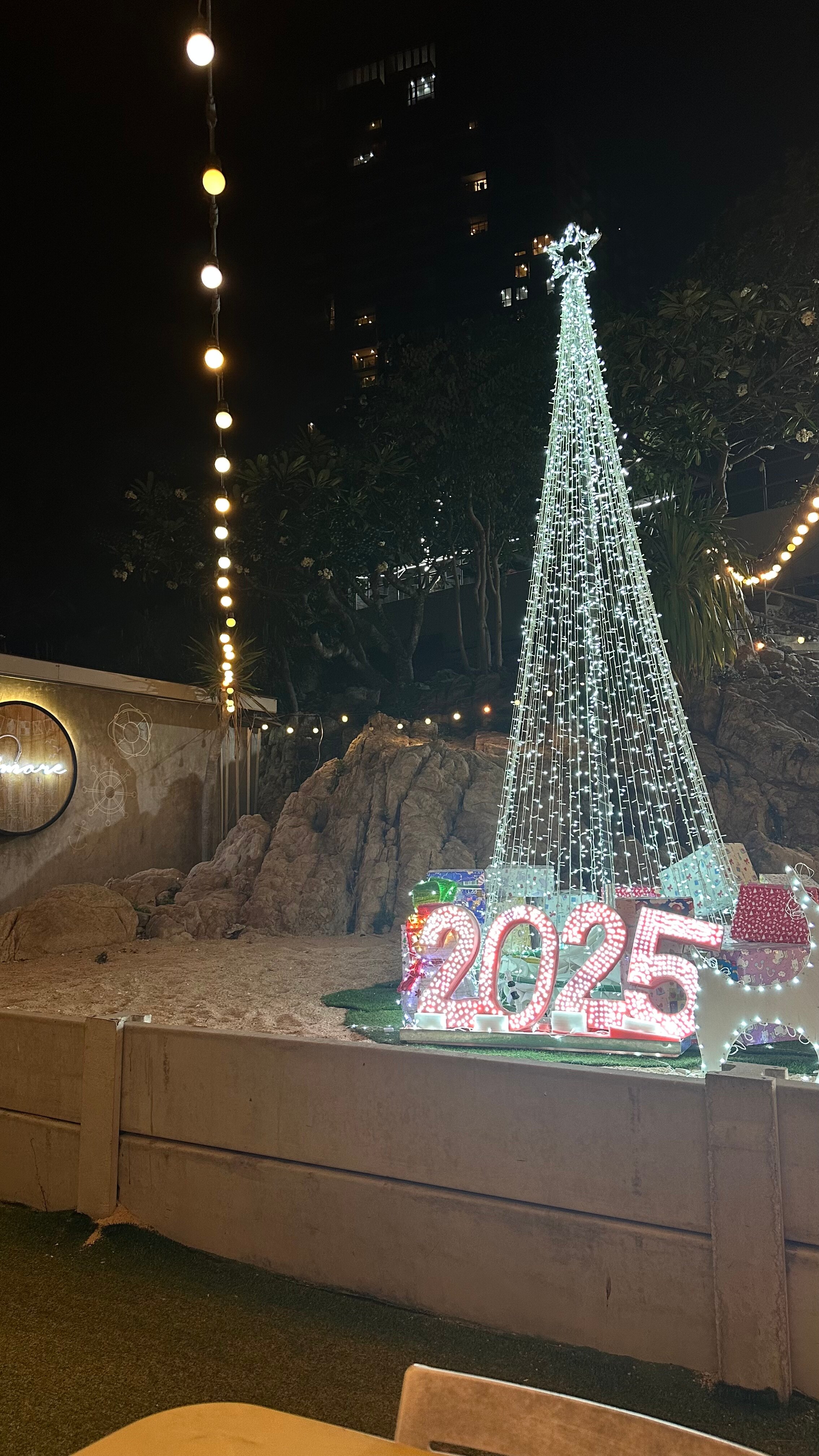 Фото Golden Tulip Pattaya Beach Resort