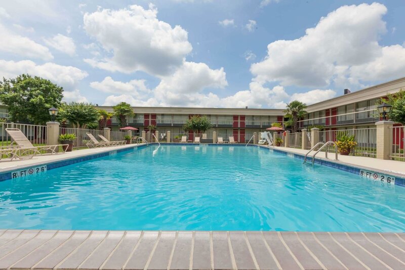 Гостиница Ramada by Wyndham New Iberia