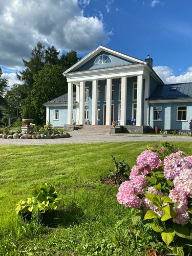 Гостиница Raisala Estate в Мельниково