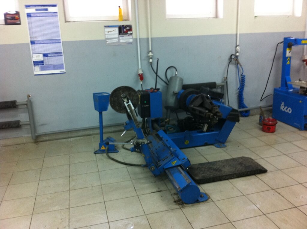 Tire service Shinomontazh, Perm, photo