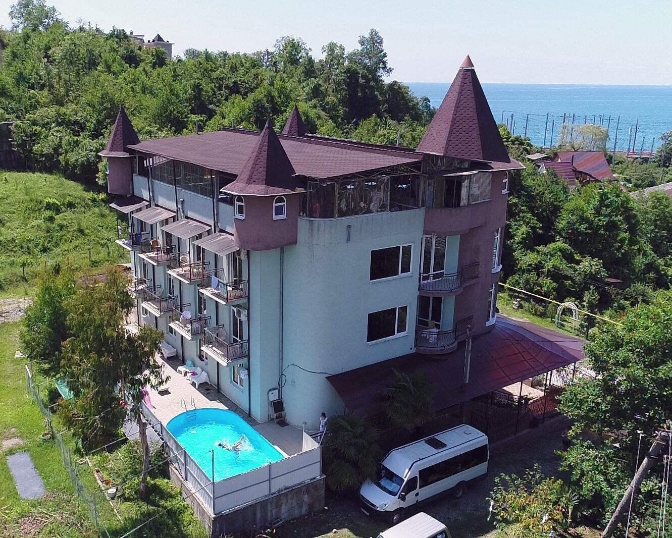 Фото отеля 2