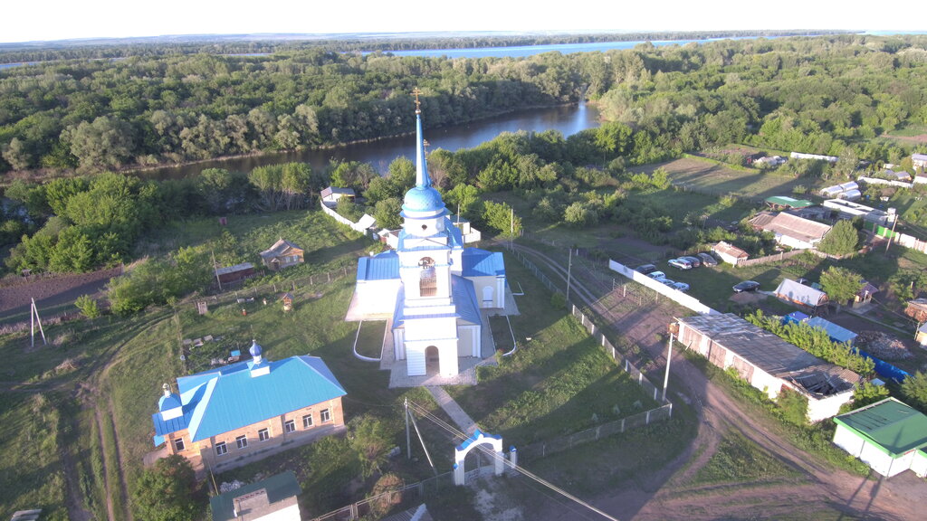 Orthodox church Tserkov Ikony Bozhiyey Materi Kazanskaya V Kanuyevke, Samara Oblast, photo