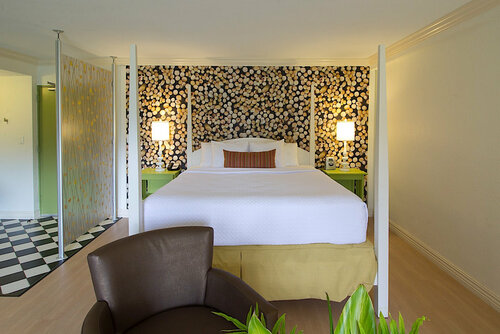 Гостиница Miami Lakes Hotel