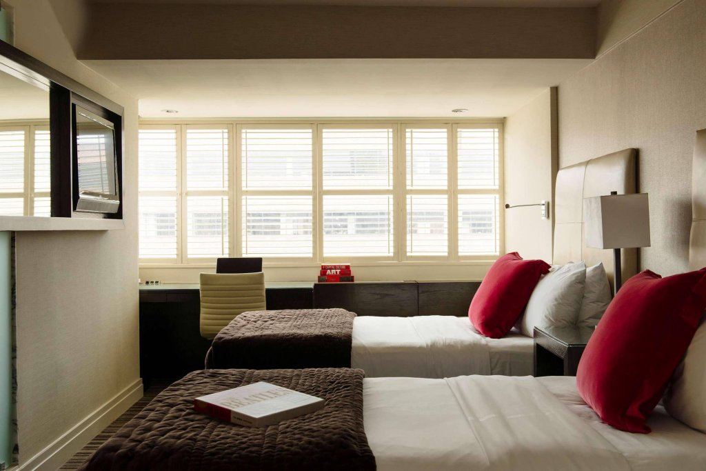 Фото The Dupont Circle Hotel