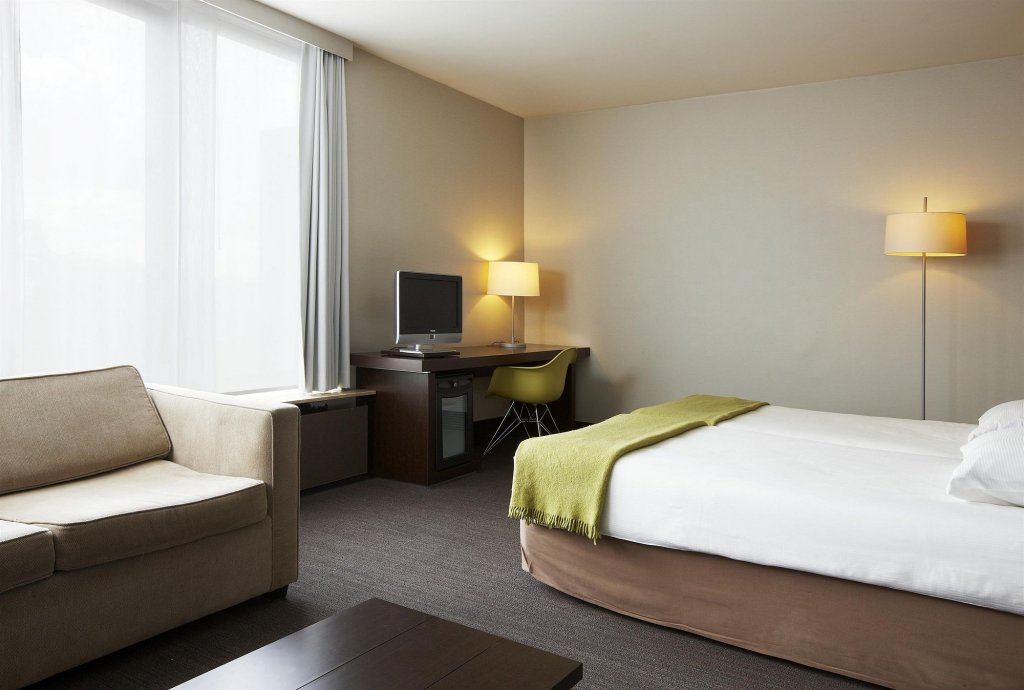 Фото Nh Amsterdam Caransa