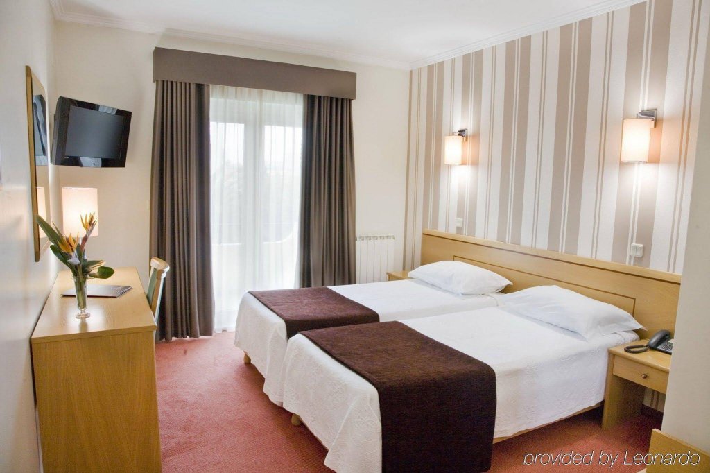 Фото Varzinn Hotel