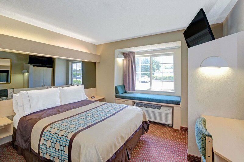 Гостиница Microtel Inn & Suites by Wyndham Burlington