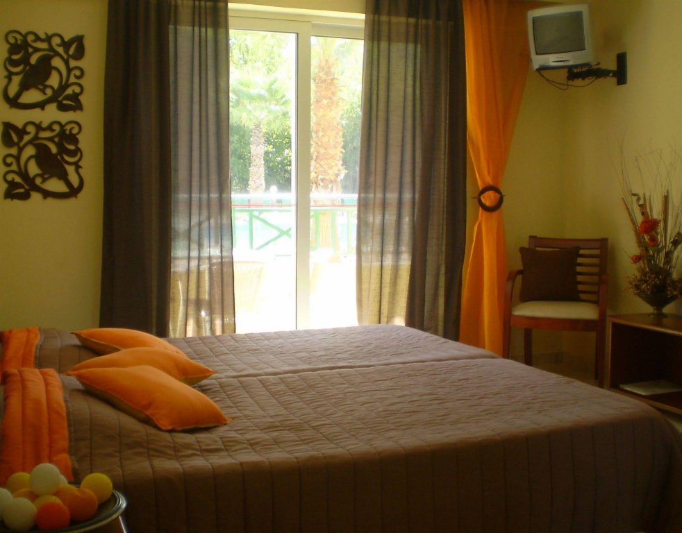 Фото Damia Hotel