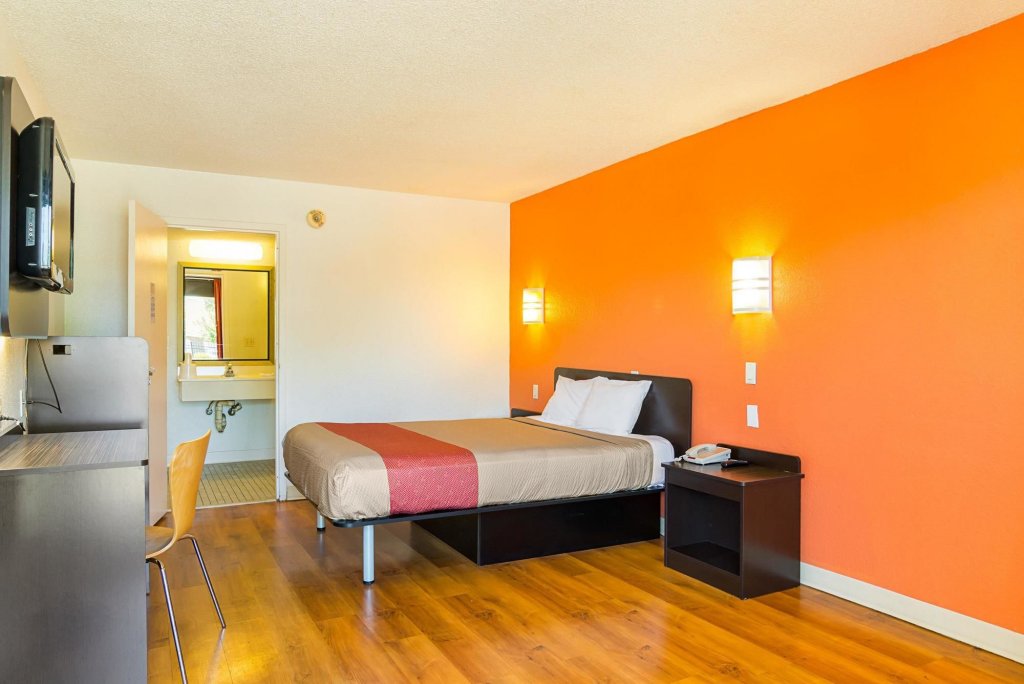 Фото Studio 6 Little Rock West