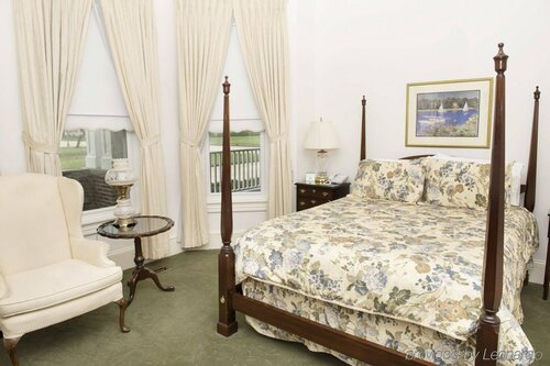 Внешний вид отеля The Hewitt Wellington Hotel в Спринг-Лейке, фото 5