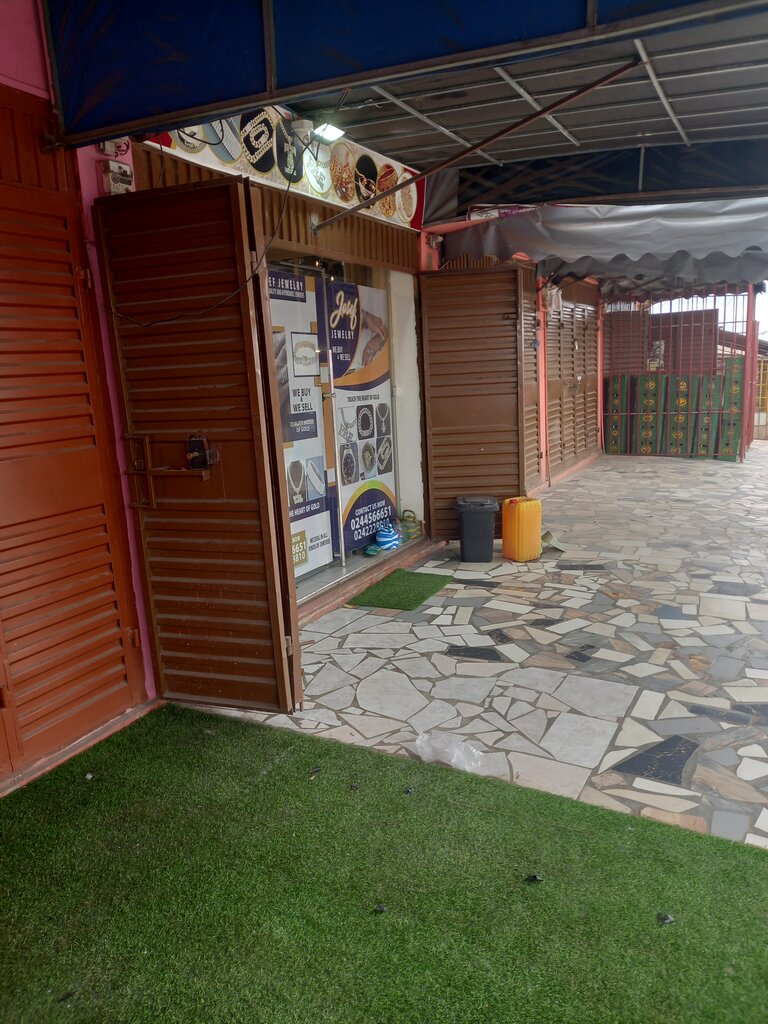 Jewelry store Josef Jewelery, Accra, photo
