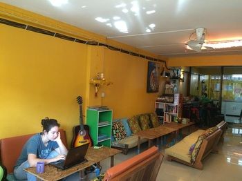 Фото The Living Place 2 - Hostel