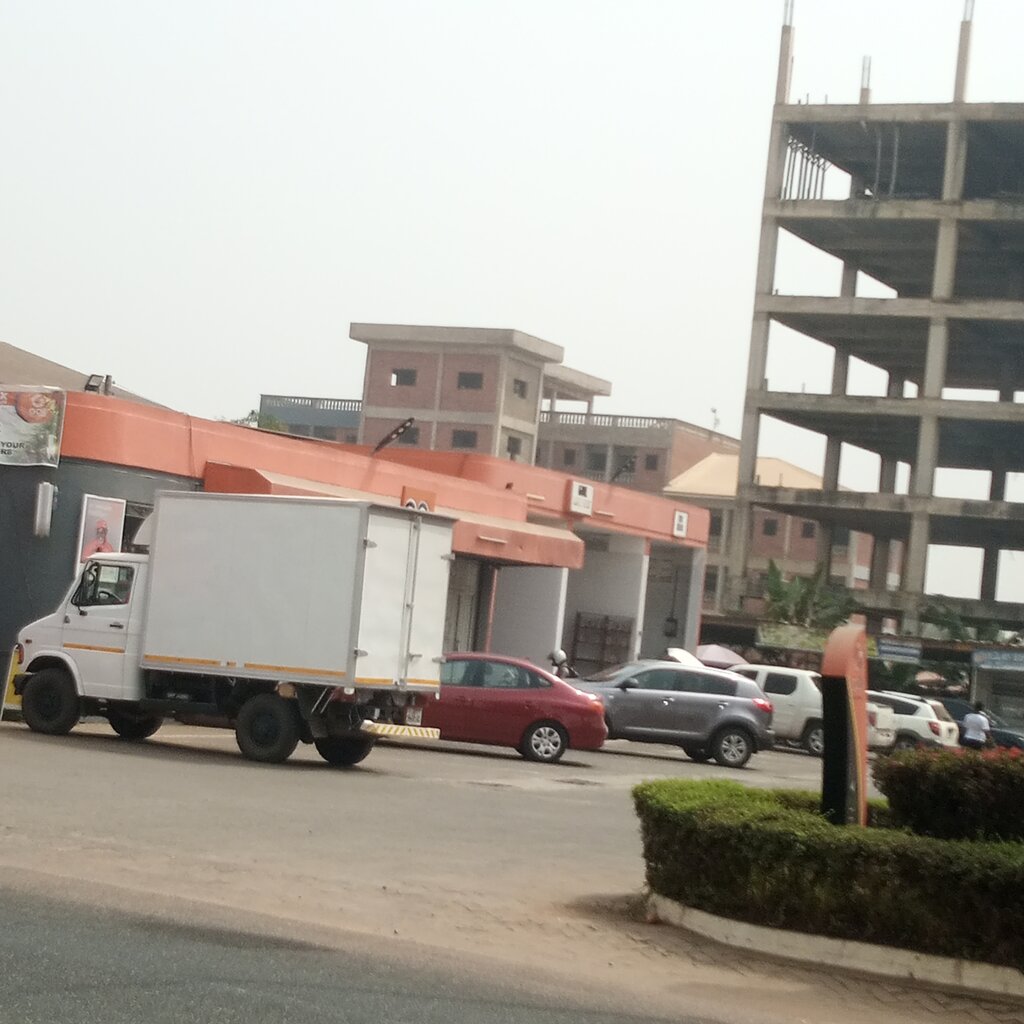 Auto detailing Goil Lube bay, Earth, photo