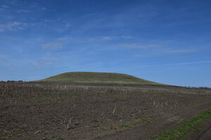 Гора Большой шихан (Orenburg Region, Kurmanayevskiy rayon, Volzhskiy selsovet), mountain peak
