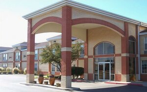 Гостиница Best Western Plus Lubbock Windsor Inn