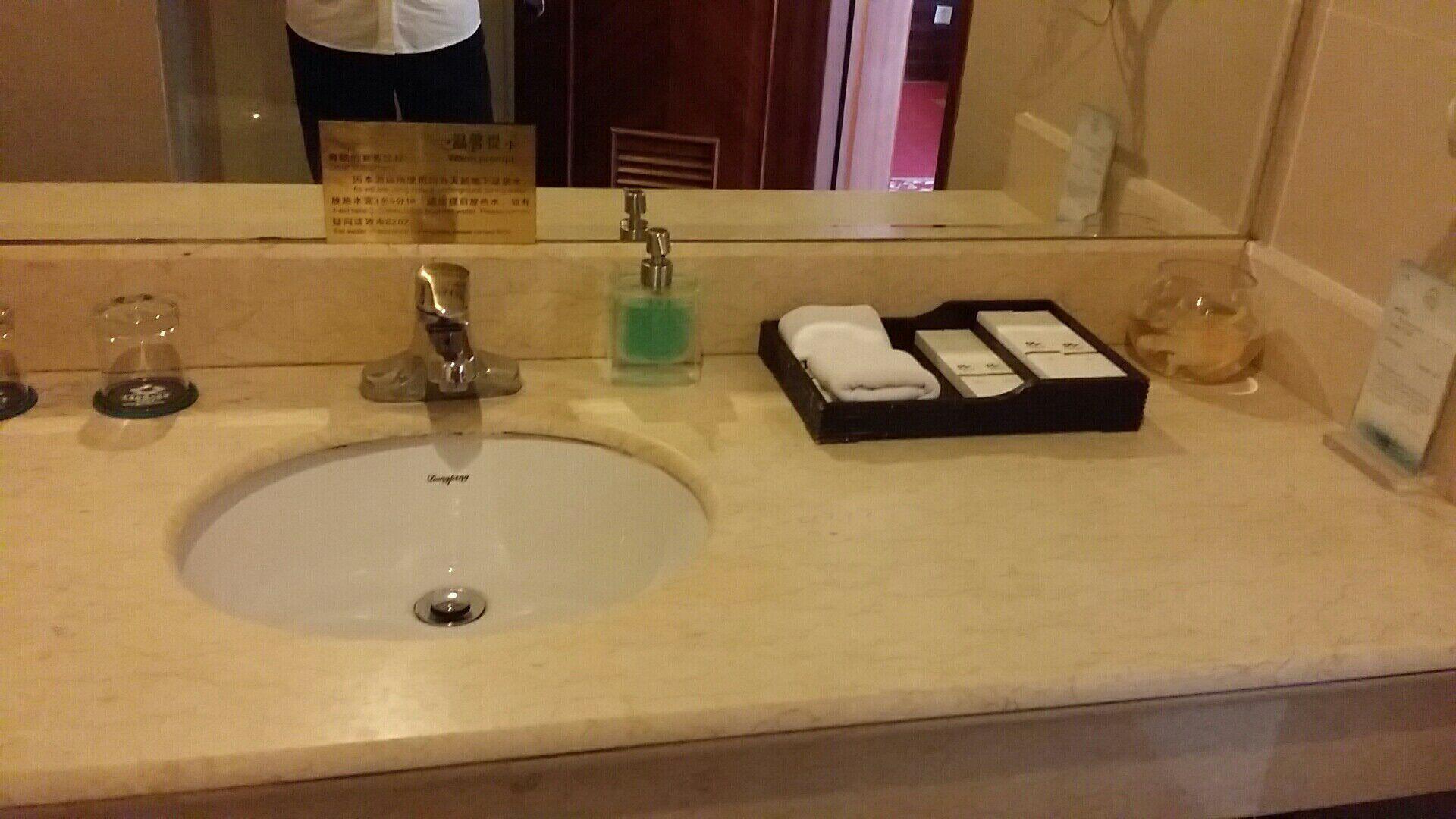 Фото Plateau Pearl Hotel Kunming Yongzhong Road