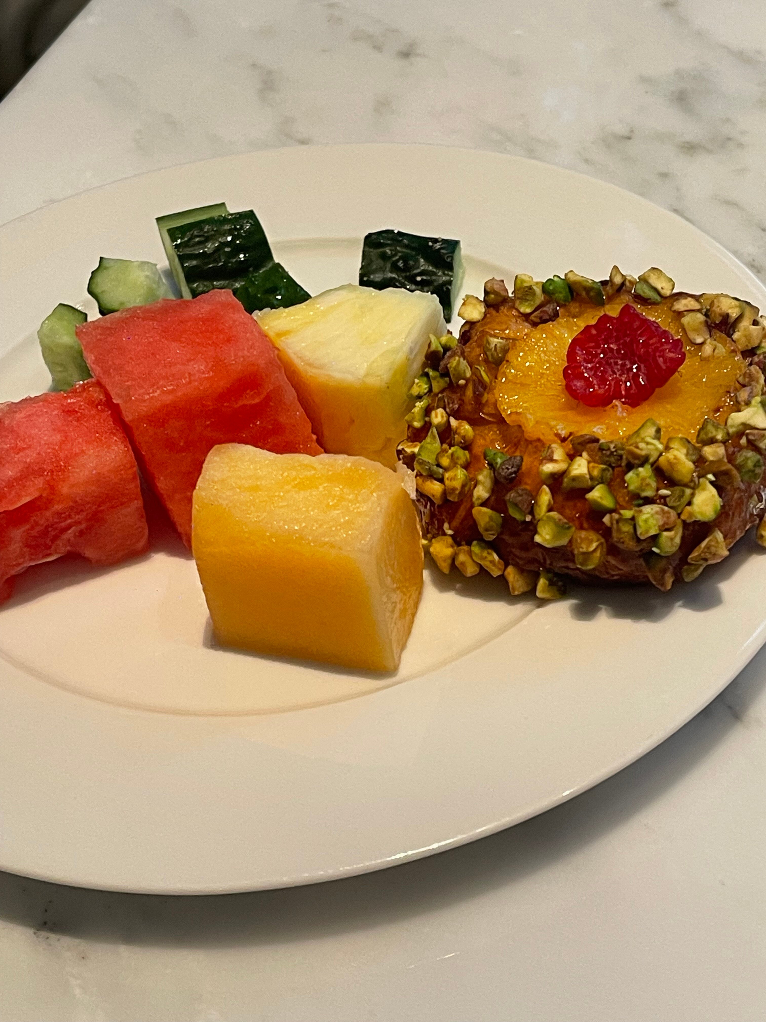 Фото The Shanghai Edition