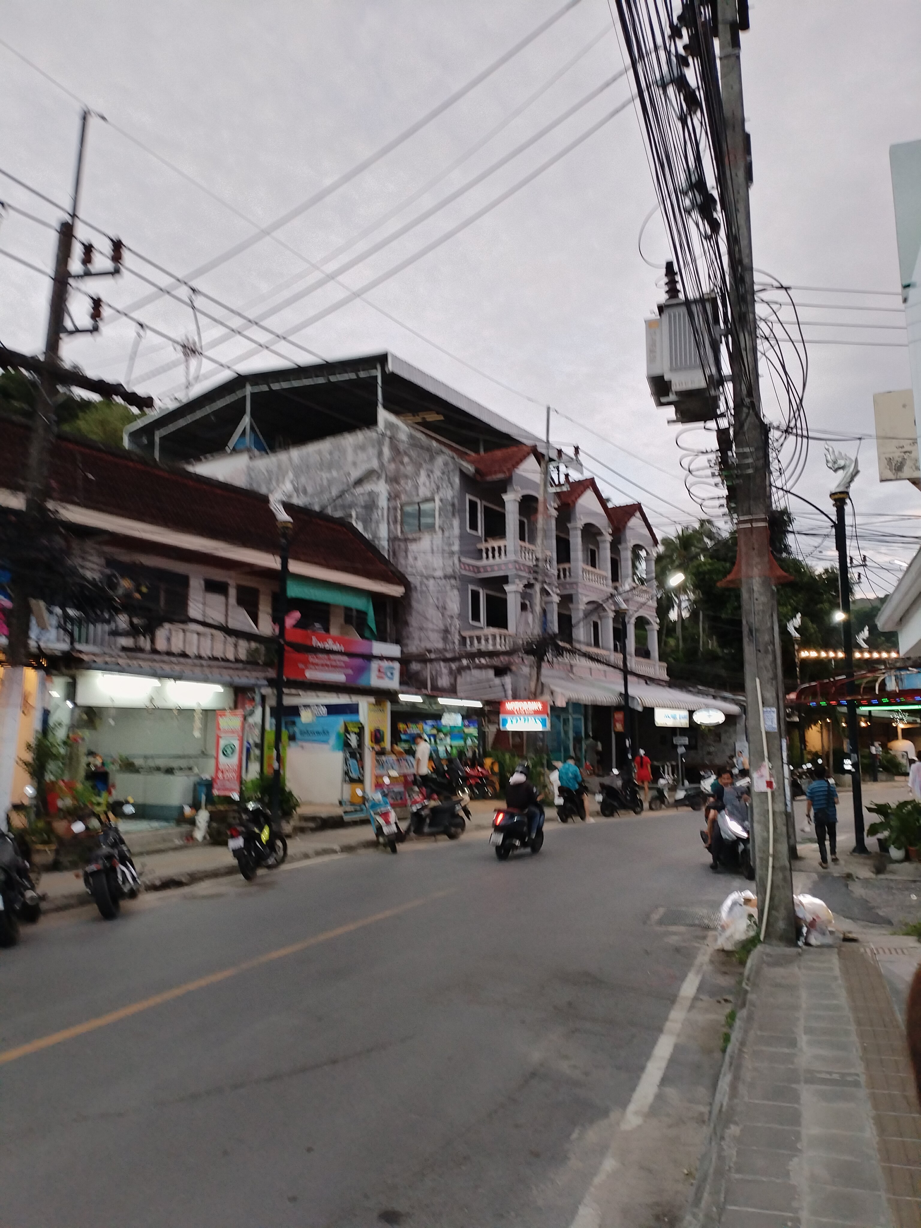 Фото Adema Boutique Karon