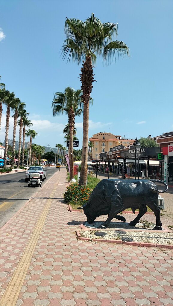 Supermarket Migros, Kemer, photo