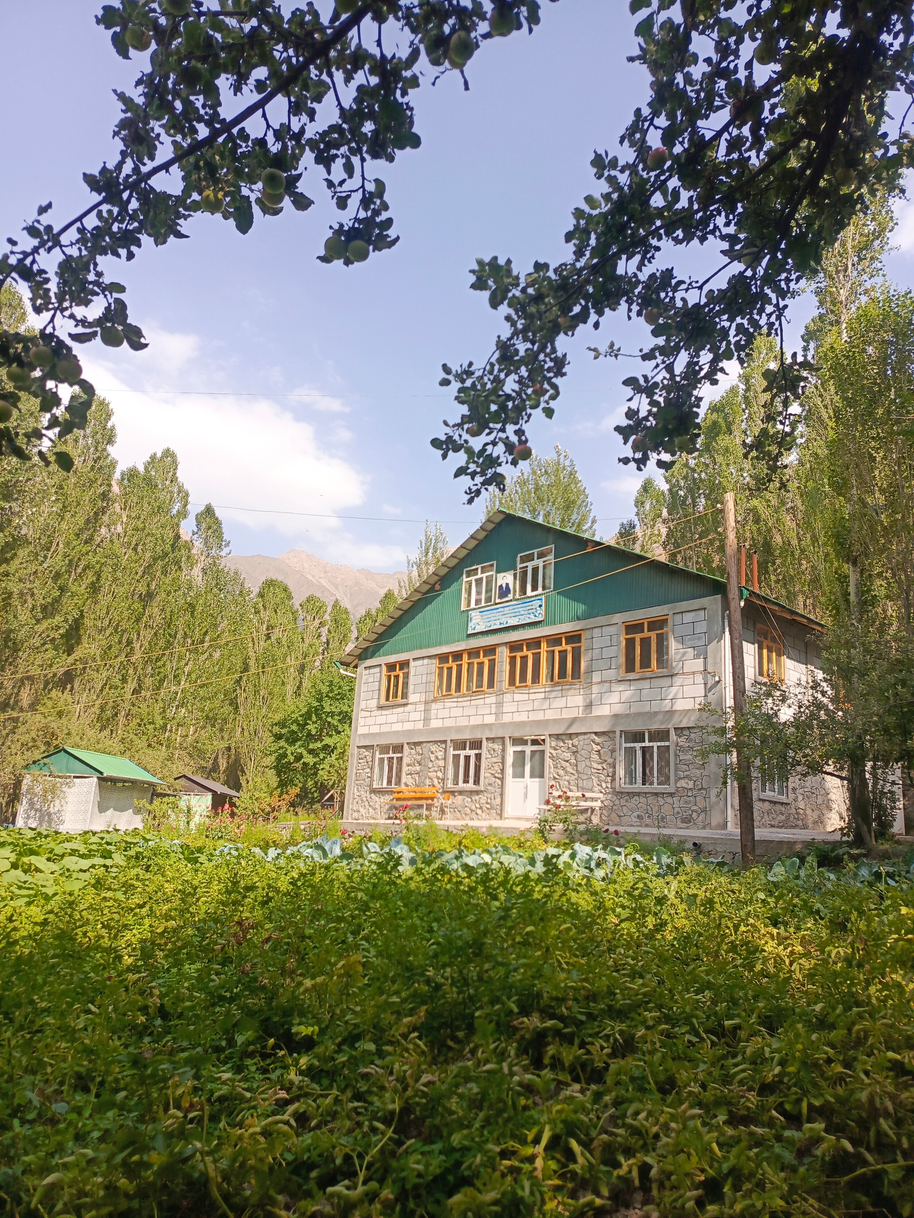 Фото отеля 2