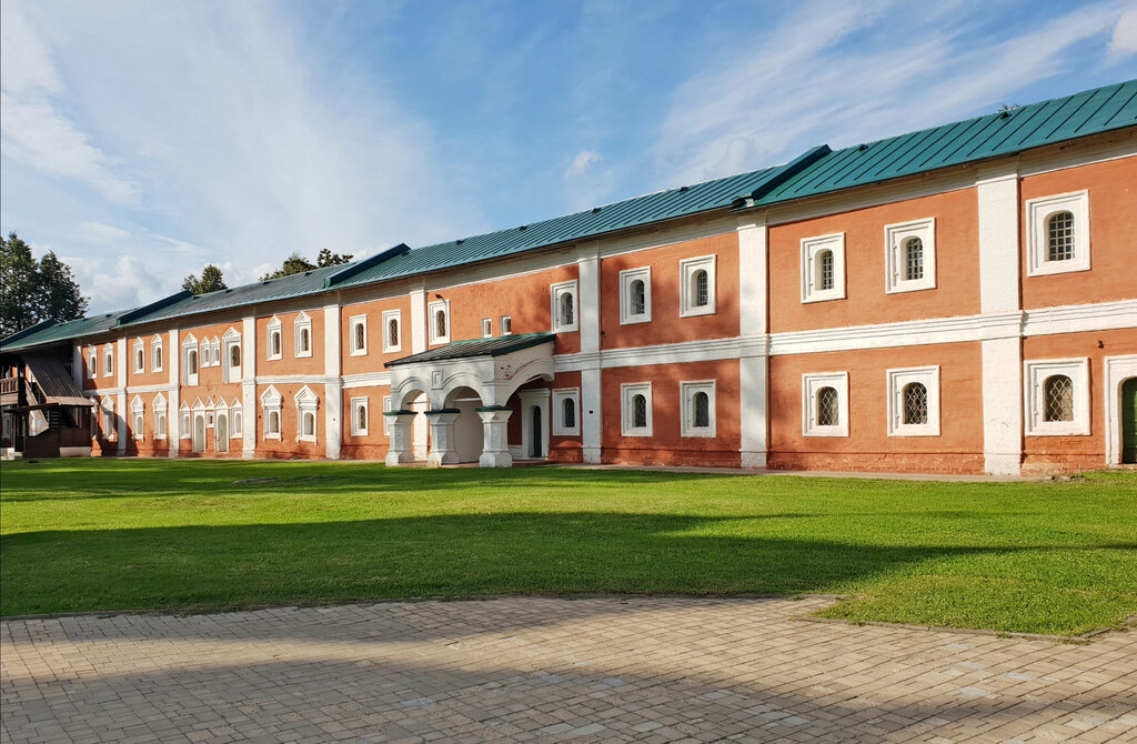 Landmark, attraction Северо-восточный келейный корпус, Yaroslavl, photo