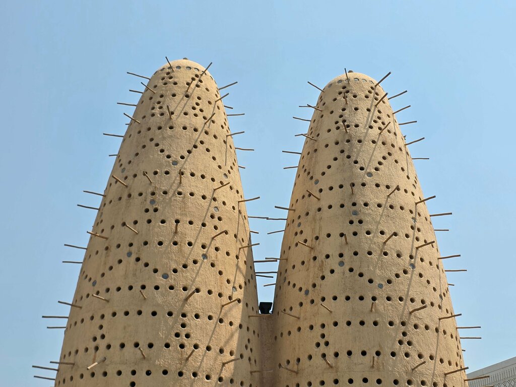معلم جذب سياحي Katara Pigeon Towers ، الدوحة، صورة