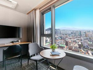 Гостиница Hotel With City