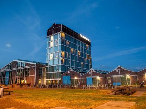 DoubleTree by Hilton Amsterdam - NDSM Wharf