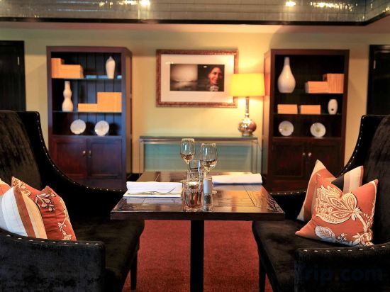 Фото Hotel St. Moritz Queenstown