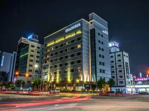 Гостиница Shangria Beach Tourist Hotel в Чолла-Намдо