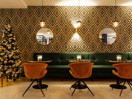 Фото The James Hotel Rotterdam