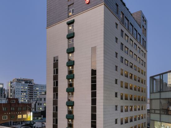 Фото Travelodge Myeongdong Namsan Hotel