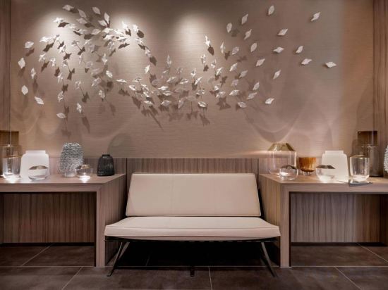 Фото Ac Hotel by Marriott Manchester City Centre