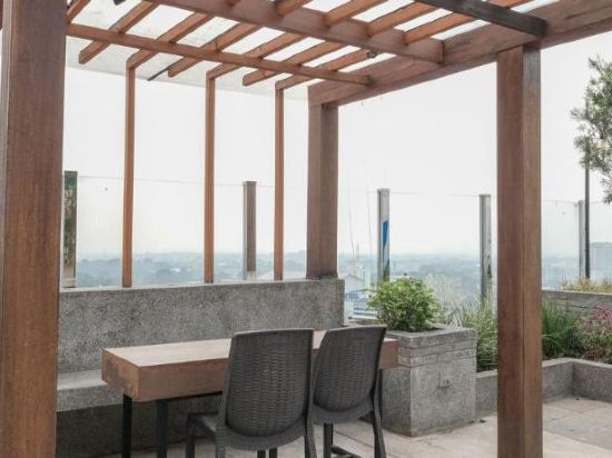 Фото Bigland Hotel Bogor