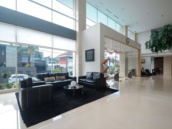 Фото Verona Palace Hotel Bandung