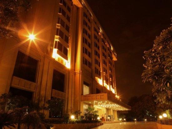 Фото The Metropolitan Hotel and SPA New Delhi