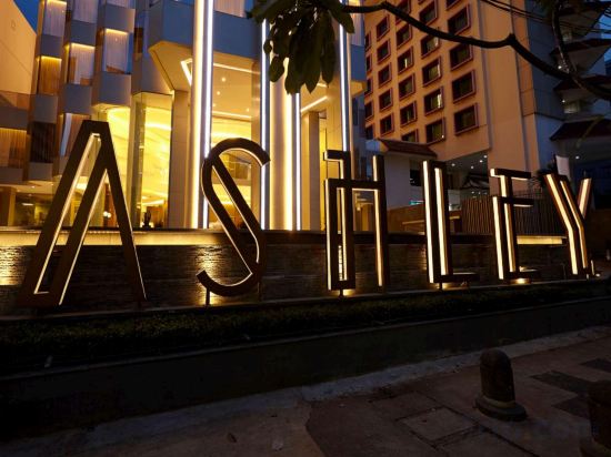 Фото Ashley Wahid Hasyim