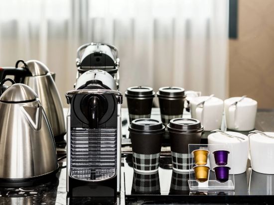 Фото AC Hotel Paris Porte Maillot