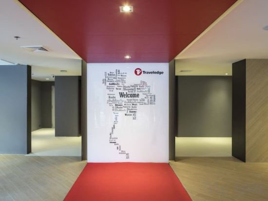 Фото Travelodge Sukhumvit 11