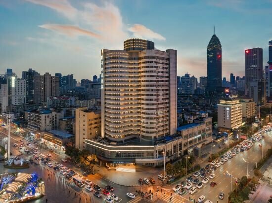 Hotel Wuhan Hankou Financial Center MixC Manxin Hotel, Wuhan, photo