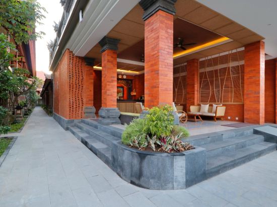 Фото Adi Dharma Hotel Legian