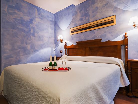 Фото Basic Hotel Doña Manuela