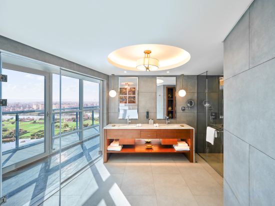 Фото Hilton Cairo Nile Maadi