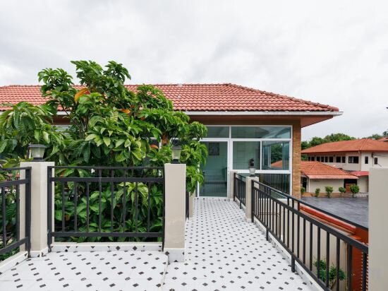 Фото Tachang Airport Hotel