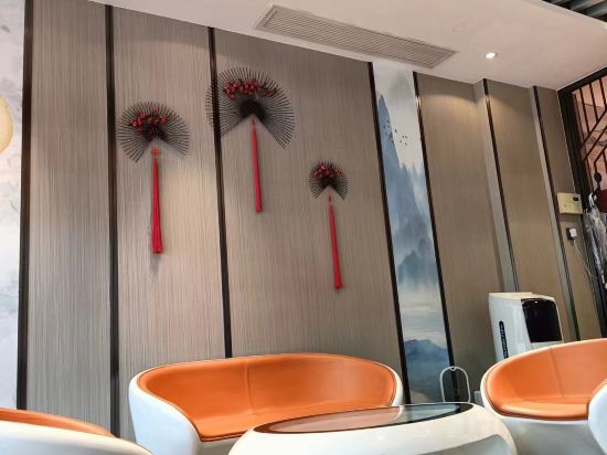 Фото Kaiyuan Manju Xiaoshan International Airport West Gate Store