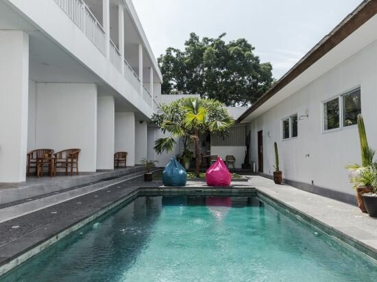 Фото Maisaba Canggu Hotel & Coworking Space