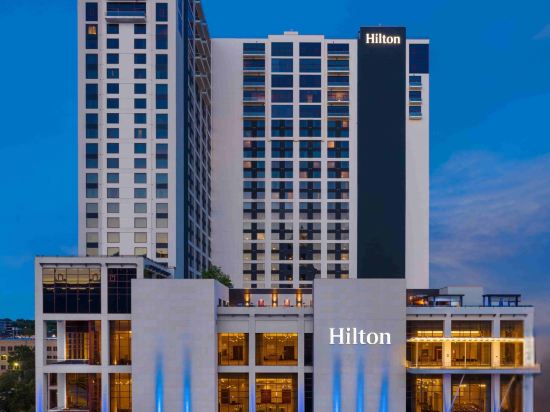 Фото Hilton Austin