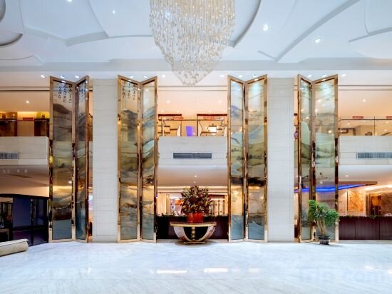 Фото Zijingang International