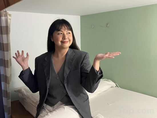 Фото Barn and Bed Hostel