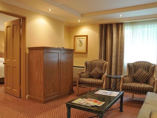 Фото Protea Hotel by Marriott Johannesburg Balalaika Sandton